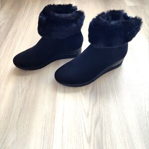 DKNY Wedge Heel Fur Cuff Ankle Boots EUC